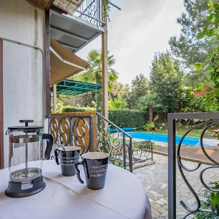 Rossella 3-1 Apartment